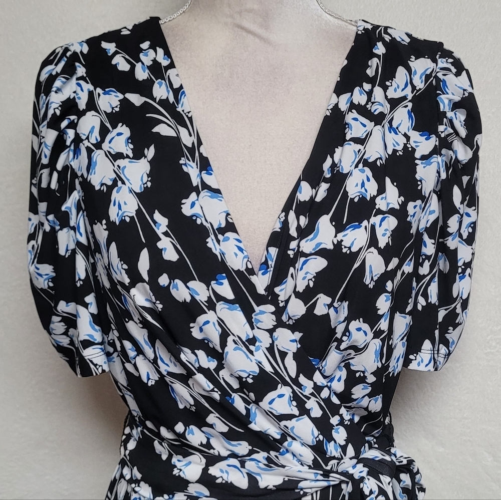 Tommy Hilfiger Women's Blue Black Floral Tie-Neck Puff Sleeve Casual Day Dress - Picture 3 of 12